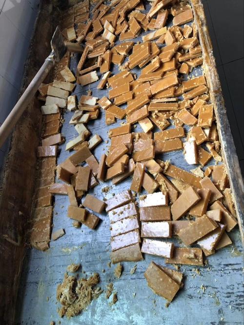 義烏特產(chǎn)紅糖 細(xì)沙糖 女人月子經(jīng)期暖宮老紅糖 廠家批發(fā)_芮可飾品